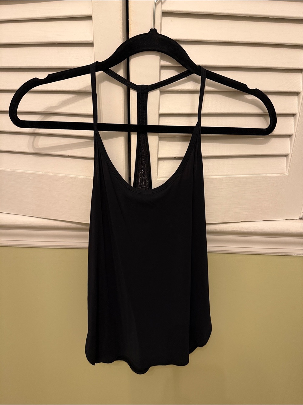 lululemon athletica Delicate Day Tank - size 4